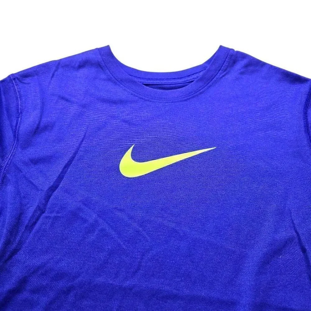 Nike drifit shirt short sleeve XS